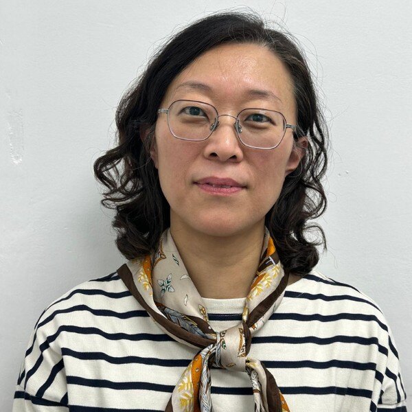 Dr. Yi Li - Iris - Chinese Medicine Practicioner